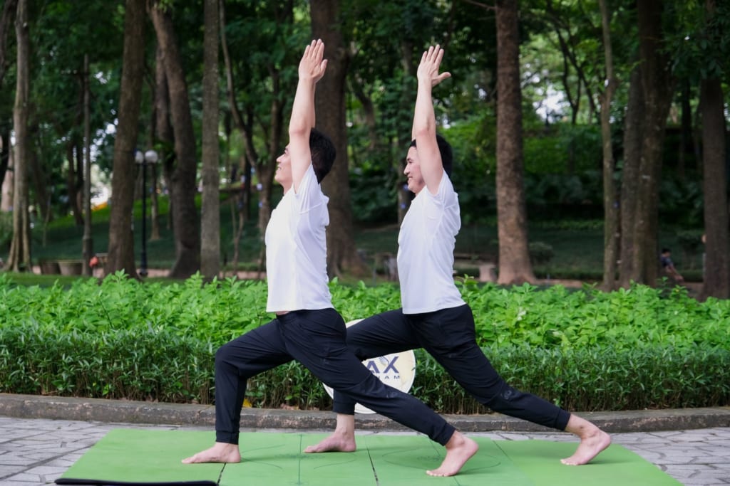 Hoạt động câu lạc bộ yoga