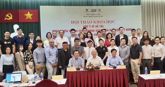 Phát triển thanh toán không sử dụng tiền mặt: Thực trạng và giải pháp